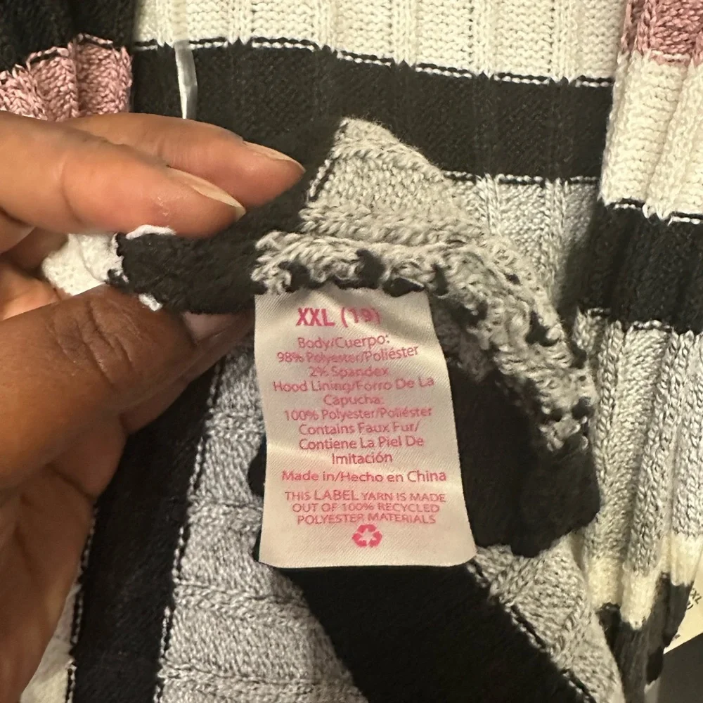 EUC No Boundaries Women's Striped Cardigan - Black, Gray, Pink, White - Picture 4 of 4